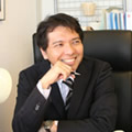 グローバル人材育成講演者 新里 聡氏 写真